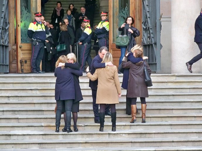 Artur Mas, Joana Ortega, Irene Rigau, Neus Munté, Meritxell Borràs, Marta Pascal
