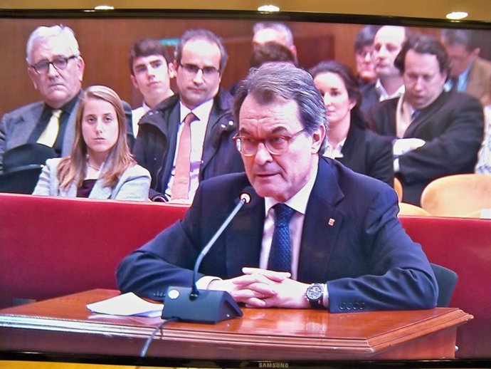 L'expresident de la Generalitat Artur Mas durant el judici del 9N 