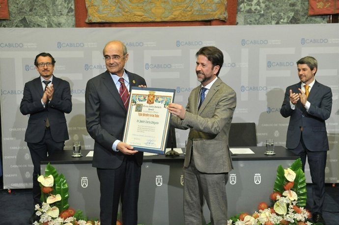 Nota De Prensa Y Fotografías: Hijo Ilustre Javier Dorta