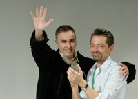 Calvin Klein vuelve a sus orígenes con Raf Simons