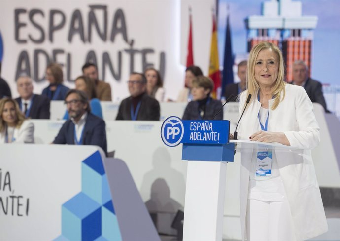 Cifuentes intervierne en el Congreso del PP