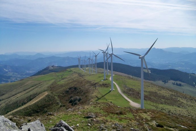 Monte Oiz molinos de viento