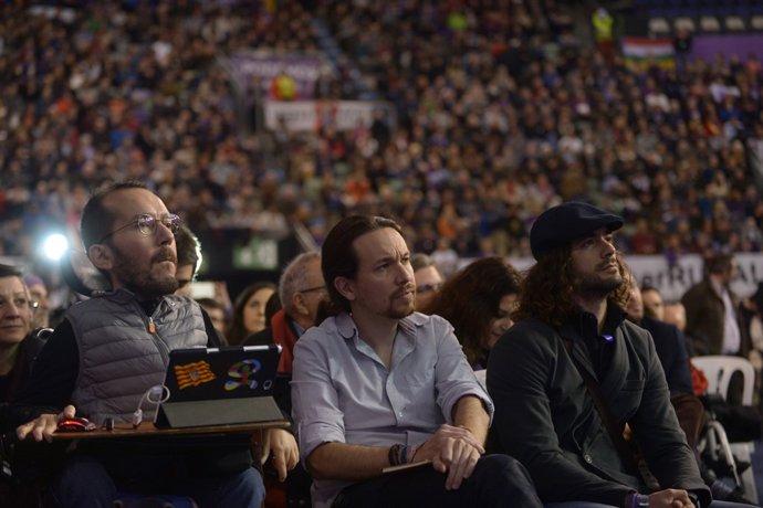 Pablo Echenique i Pablo Iglesias en Vistalegre II