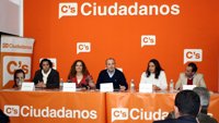 Cs apuesta por mejorar la colaboración entre centros, Junta y Fiscalía contra el acoso escolar