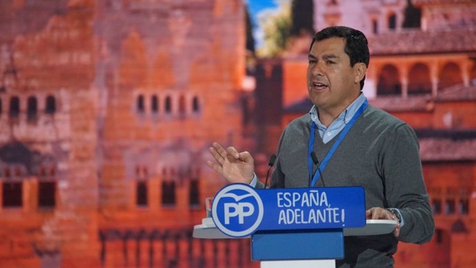 El presidente del PP-A, Juanma Moreno, en el Congreso Nacional