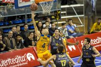 Herbalife Gran Canaria se lleva un intenso derbi en Tenerife
