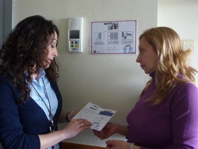 El Complejo Hospitalario de Huelva incide en su Plan de Visitas