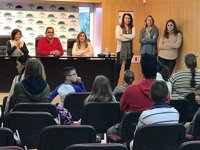 Diputación de Huelva y Fundación 'la Caixa' comienzan en Cartaya el programa 'Aprender juntos, crecer en familia'