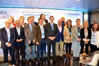 Moreno destaca la "unidad" del PP frente a Podemos y "los tres candidatos del PSOE"