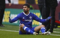 El Chelsea tropieza en el fortín del Burnley y el Leicester bordea el descenso
