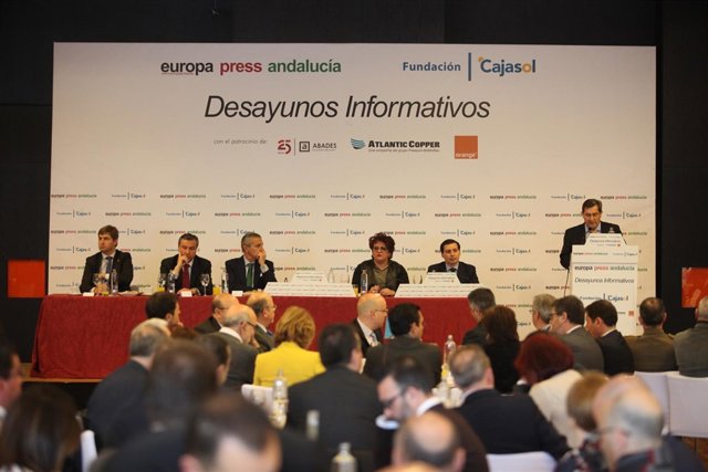 El presidente de la Diputación de Granada, José Entrena.