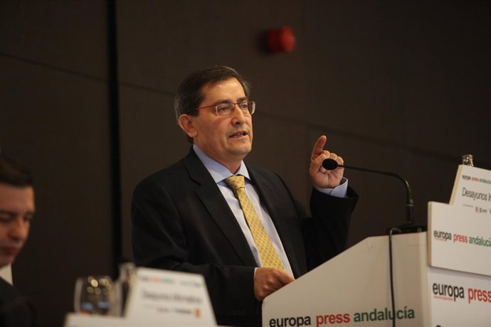 El presidente de la Diputación de Granada, José Entrena.