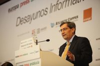 Entrena: Susana Díaz "debe medir bien los tiempos, aquí tiene muchos problemas que resolver"