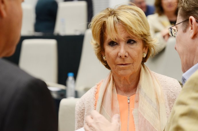 Esperanza Aguirre durante un pleno del Ayuntamiento de Madrid
