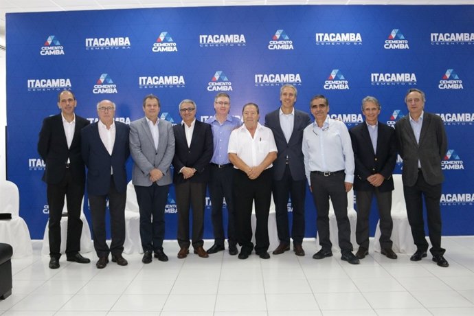 Inauguración de la planta de Cementos Molins en Bolivia