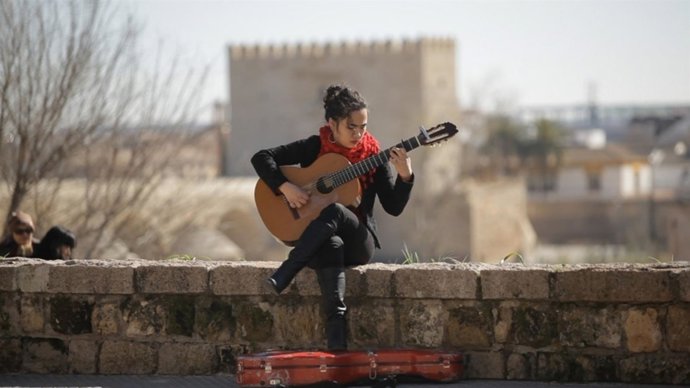 El trabajo 'Al ritmo de la calle' se proyectará durante la muestra.