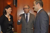 Gimeno dice que los gastos sociales aumentan en 2016 en 696 millones frente a una previsión de 338