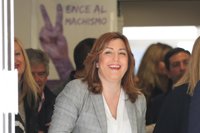 Susana Díaz quiere a los ayuntamientos en la mesa nacional contra la violencia de género