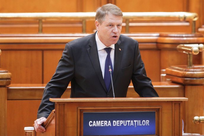 El presidente ruma Klaus Iohannis en el Parlamento