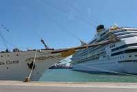 El puerto de Valencia recibió a 403.264 cruceristas en 2016, un 8,59% más