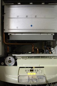 La Policía pide colaboración ciudadana para detener a un falso revisor de gas que roba en viviendas de Fuenlabrada