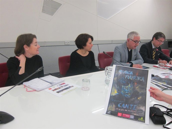 Diana de Paco, Pilar Hernández, Bernardo Saez y Pacheco             