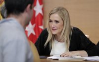 Cifuentes presenta su candidatura a liderar el PP de Madrid: "Ya hemos llegado al río y quiero cruzar el puente"