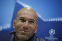 Zidane: "El Real Madrid siempre es favorito, pero el escudo no nos puede hacer ganar"