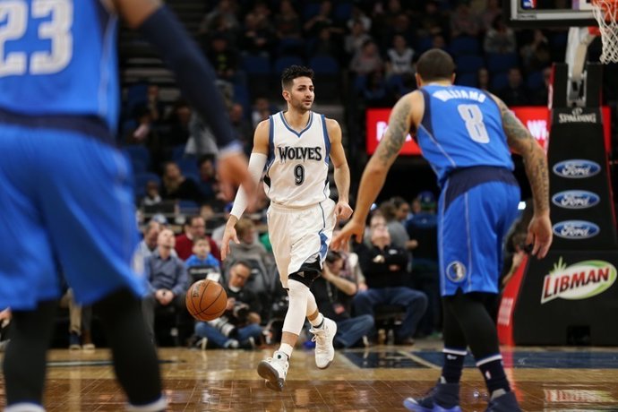 Ricky Rubio contra els Dallas Mavericks