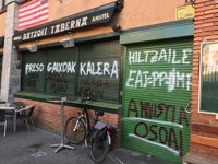 PNV de Bizkaia denuncia pintadas "amenazantes" en el batzoki de Algorta, en Getxo  