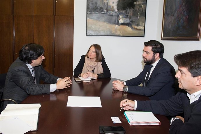 Reunión en Diputación con empresas auxiliares aeronáuticas