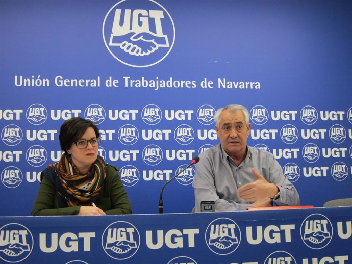 Jesús Santos, secretario general de UGT Navarra, y Amaia Villanueva
