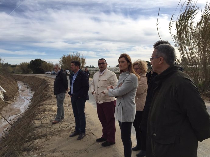 Visita a los trabajos de la Junta en los cauces de la costa tras el temporal. 