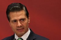 Peña Nieto asegura que en México solo hay "incertidumbre" y no una crisis económica