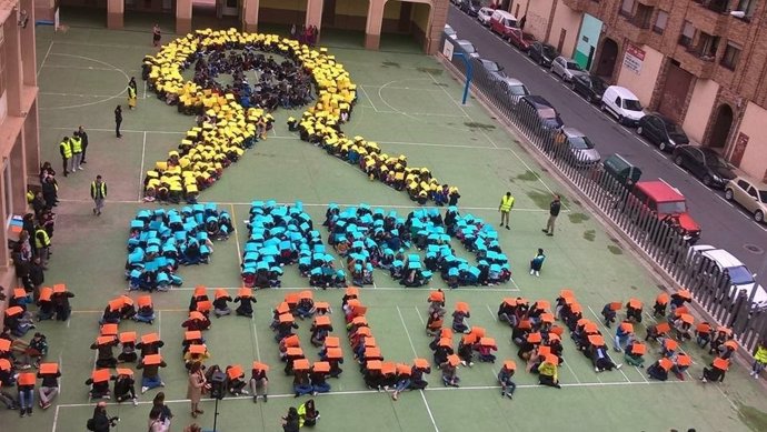 Escolapios rinde homenaje y apoyo a los niños con cáncer
