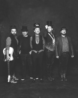 Love of Lesbian