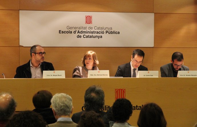 La consellera M.Borràs obre la jornada sobre la llei de protecció de l'habitatge