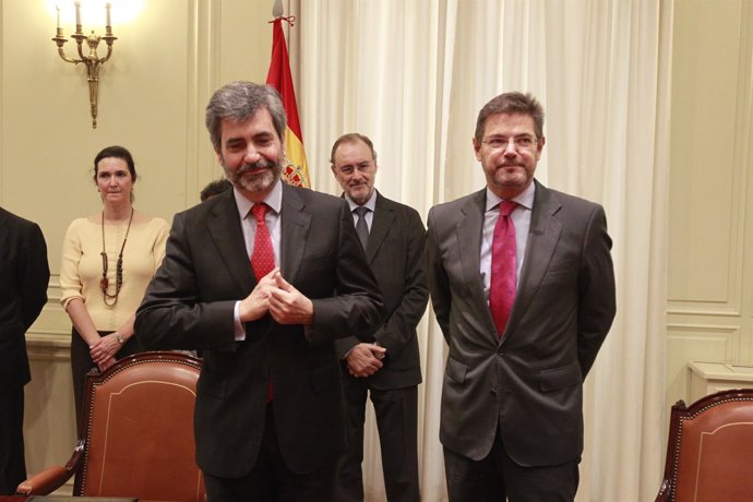 Carlos Lesmes y Rafael Catalá firman un convenio sobre actividades formativas