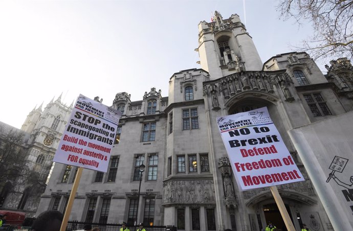 Protestas junto al Tribunal Supremo de Reino Unido