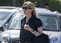 La Infanta Cristina hace una visita a España durante la espera inminente de la sentencia