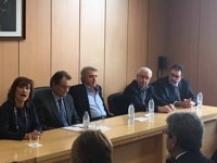 Mas dice que el Gobierno vincula soberanismo con violencia para "justificar una intervención del Estado en Cataluña"