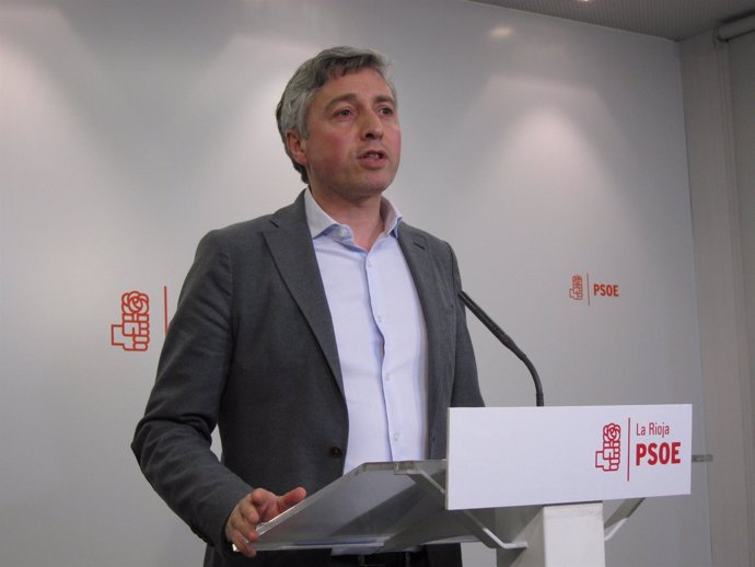 El secretario de Organización del PSOE pide dimisión de Sanz