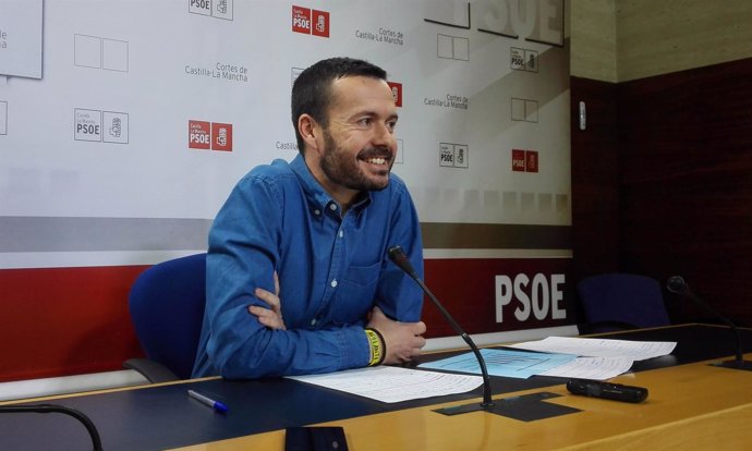 Escudero en rueda de prensa