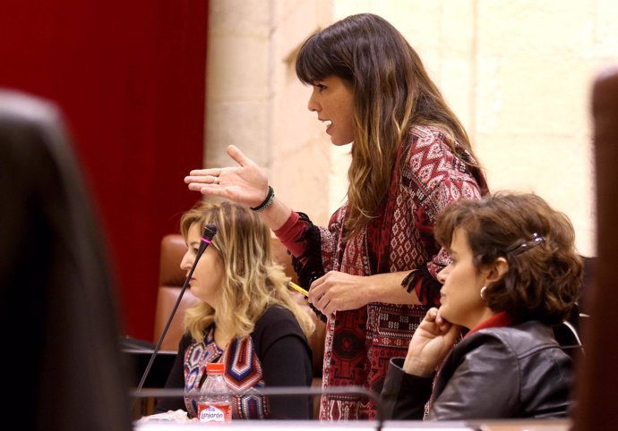 Teresa Rodríguez pregunta a Susana Díaz en el Parlamento