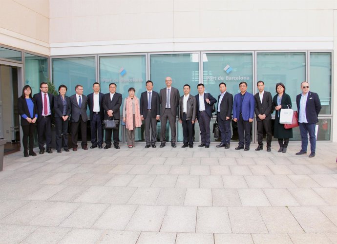 Una delegació de la ciutat xinesa de Shenzhen visita el Puerto de Barcelona