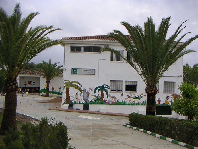 Nota Licitación Colegio Mariana Pineda