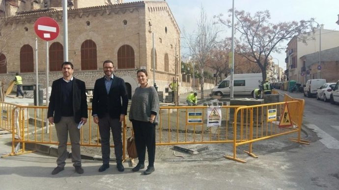 Visita de Hila a las obras del barrio de Santa Catalina