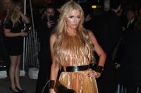 Paris Hilton, regalo adelantado para sus seguidores