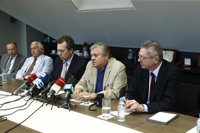 Gallardón dice que "Iglesias y sus secuaces" son "mayordomos" que cobraron del chavismo y "no creen en la democracia"