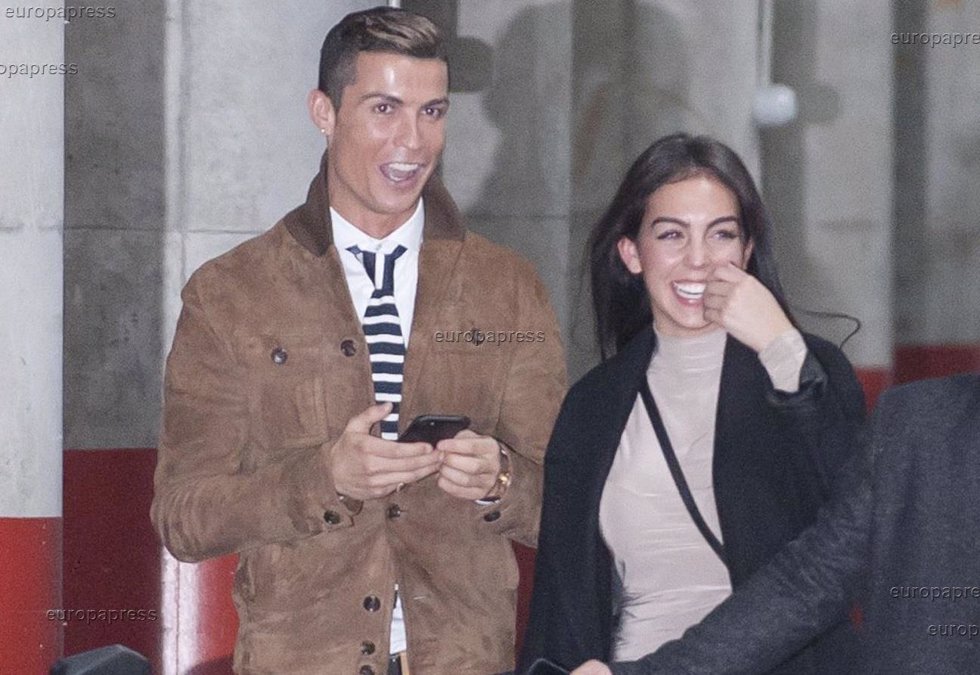 CRISTIANO RONALDO Y GEORGINA RODRIGUEZ 